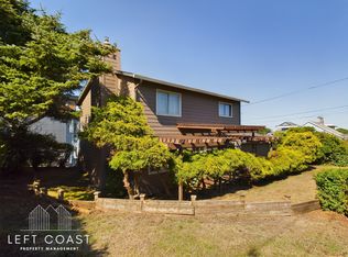 890 SW 7th St, Lincoln City, OR