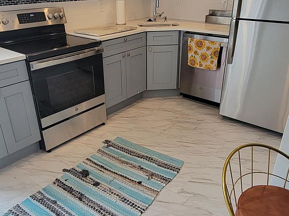 4th image of 1717 South St Floor 2