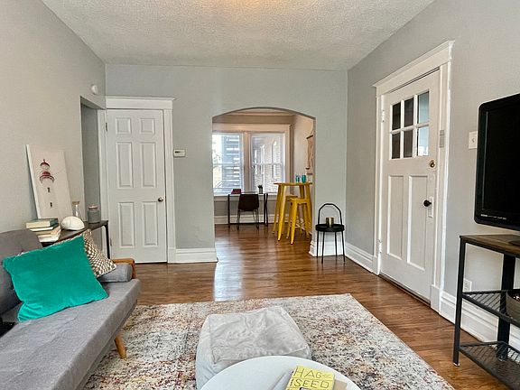 3rd image of 2103 Maury Ave #2S