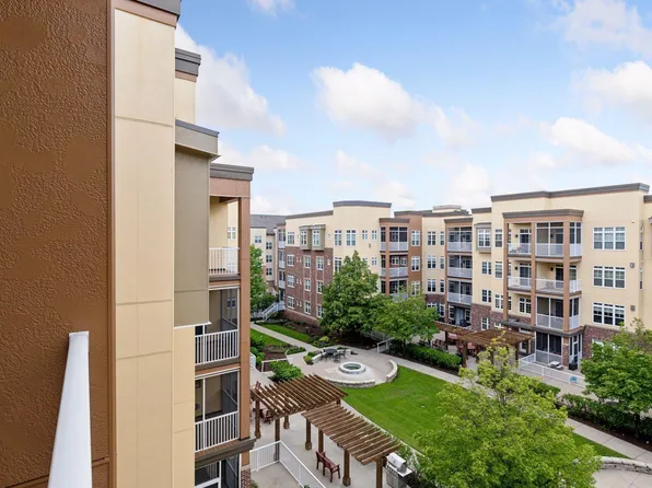 2550 38th Ave NE Unit 409, Saint Anthony, MN 55421