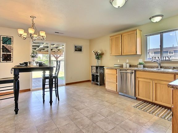 5th image of 1407 Headley Ave NW
