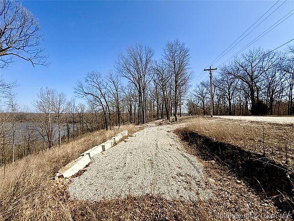 3rd image of 3815 Brown Bend Rd