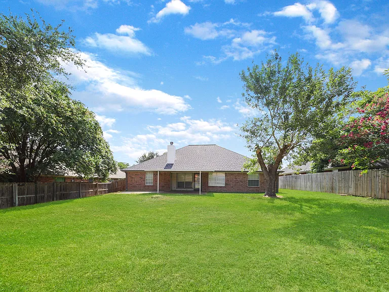 616 Man O War Dr — Photo 22