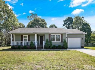 3104 Cricket Rd, Fayetteville, NC 28306