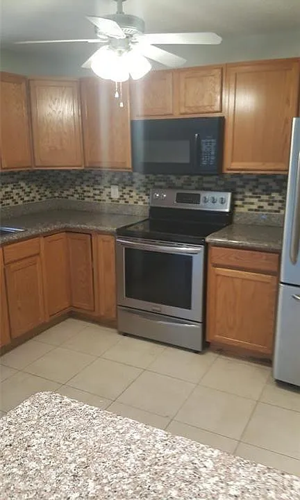 180 NE 12th Ave #17A
