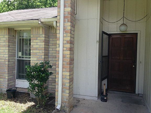 2nd image of 15711 Tammany Ln