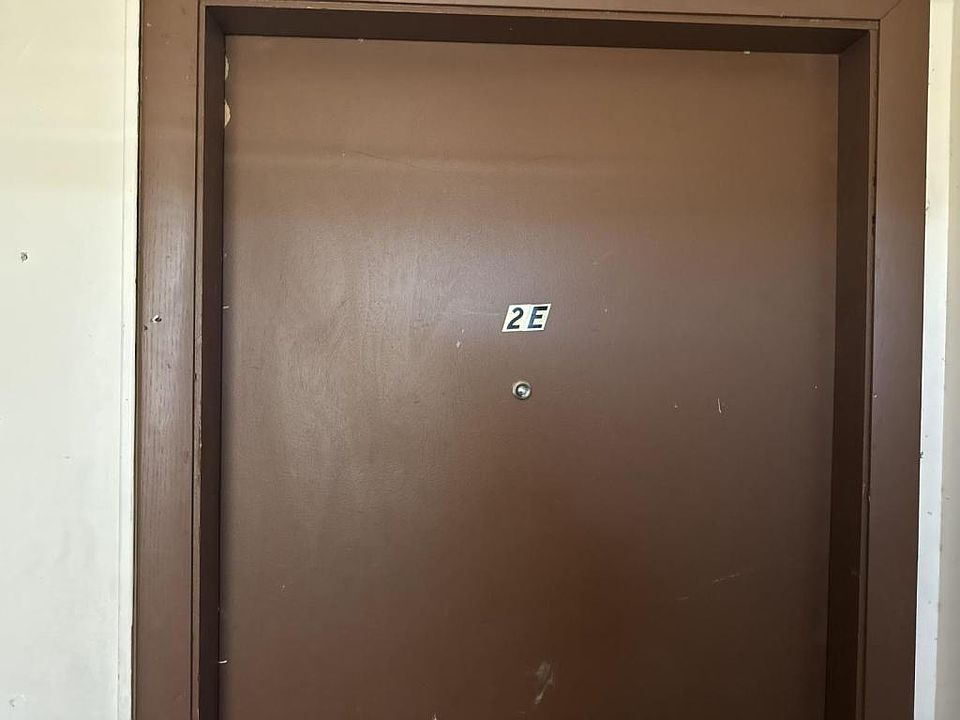1st image of 1690 Patricia Pl APT 2E