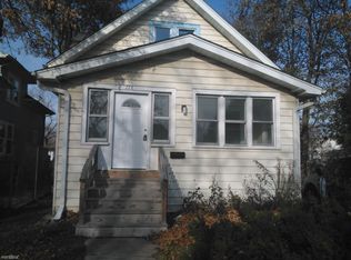 728 May St, Waukegan, IL 60085