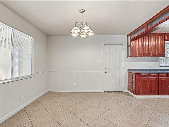 5th image of 1757 Wakefield Way