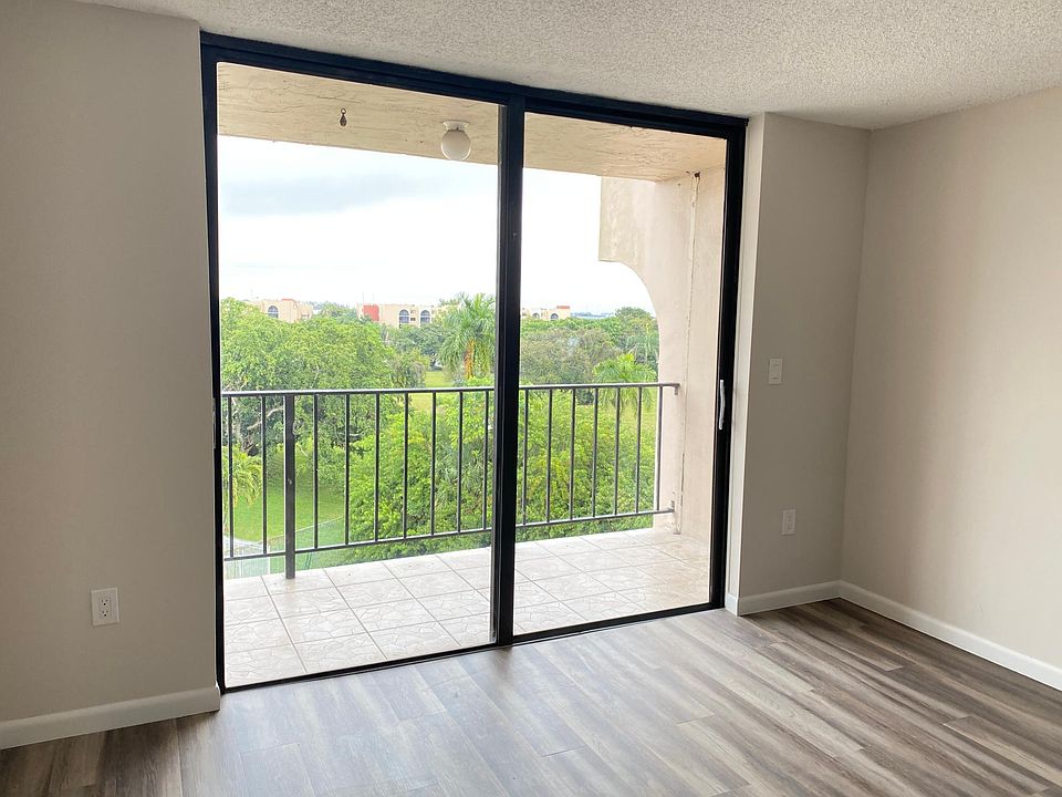 1st image of 9682 Fontainebleau Blvd APT 614