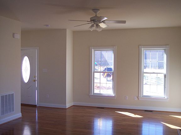 4th image of 3909 Shenandoah Cir