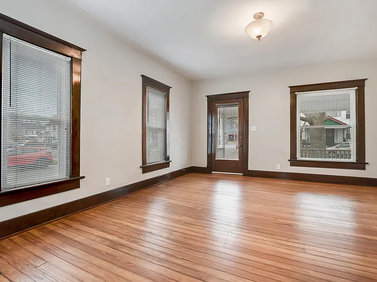 23 E Water St — Photo 5