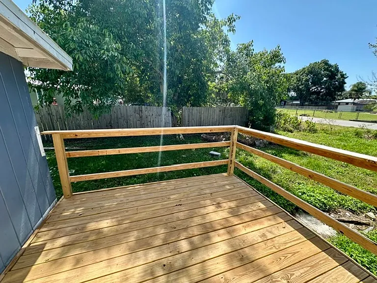 902 Canal Dr — Photo 14