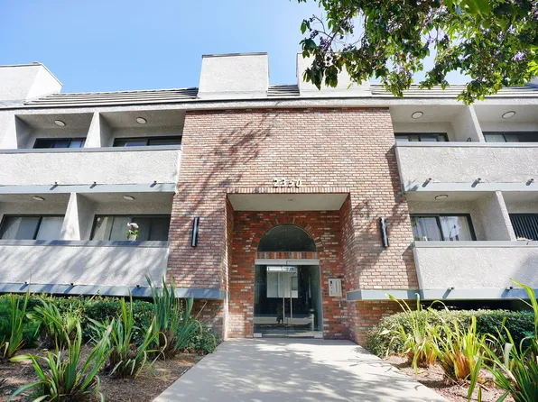 Bentley 2350 S, 2350 S Bentley Ave APT 13, Los Angeles, CA 90064