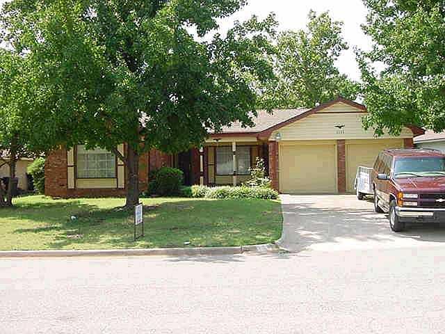 2nd image of 2336 NW 111th St