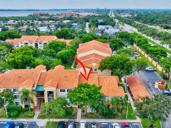 103 Yacht Club Way #109, Hypoluxo, FL 33462