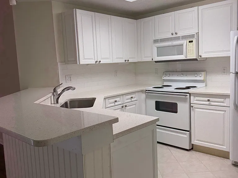 5080 Fairways Cir — Photo 20