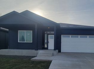 17808 E 3rd Ln, Greenacres, WA 99016