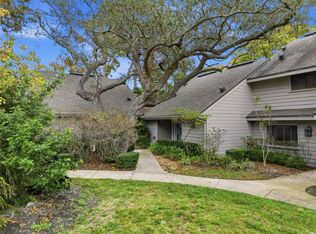 602 Old Mill Pond Rd, Palm Harbor, FL 34683