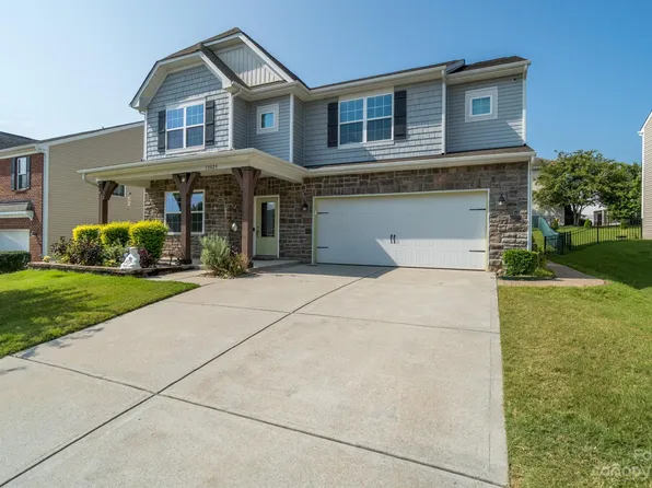 12029 Virginia Pine Ln, Pineville, NC 28134