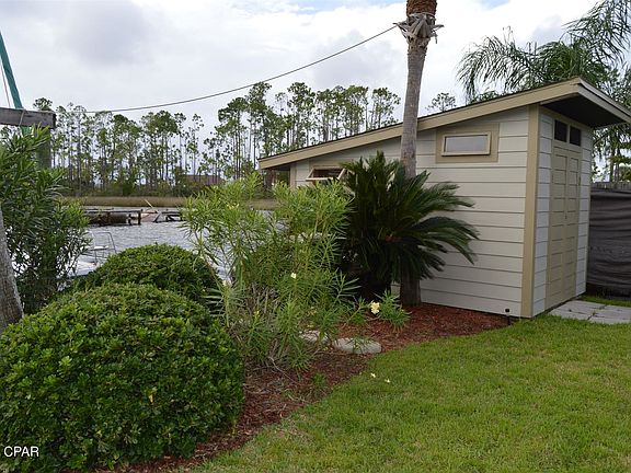4th image of 2207 Windjammer Dr