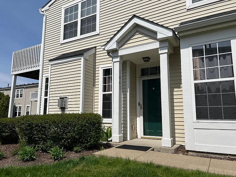 1441 Westhampton Dr — Photo 2