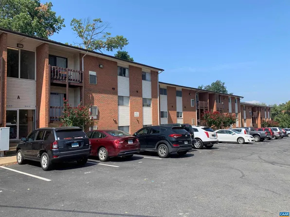 1215 Wertland St APT B33, Charlottesville, VA 22903