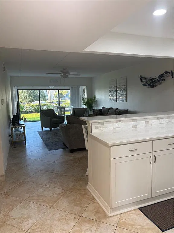 2 bed, 2.0 bath, 897 sqft, $3,500 — Photo 3