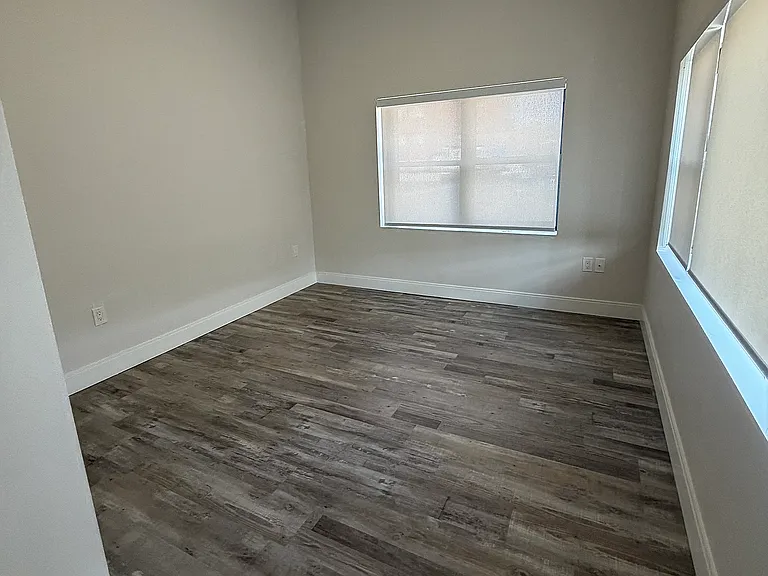 316 Shrewsbury St #4S — Photo 8