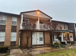 107 Artist Lake Dr, Middle Island, NY 11953
