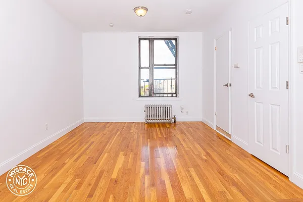 Rented by MySpaceNYC | media 8