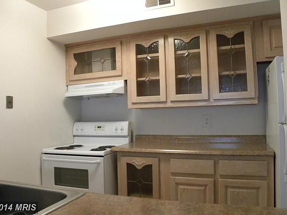 3rd image of 67 Adams Dr NE