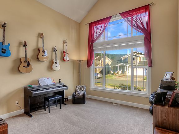3rd image of 5120 152nd Avenue Ct E