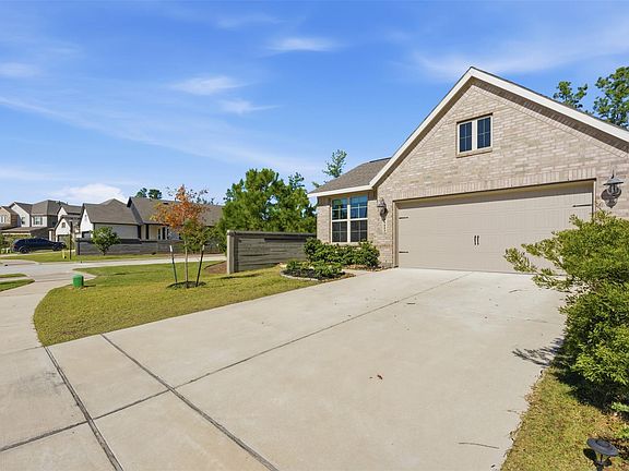 3rd image of 15623 Red Panda Rd