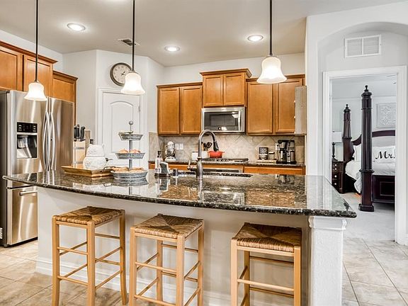 4th image of 1705 Freedom Dr