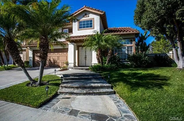 26441 Mikanos Dr — Photo 2