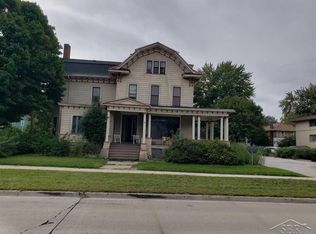 1112 Center Ave, Bay City, MI 48708