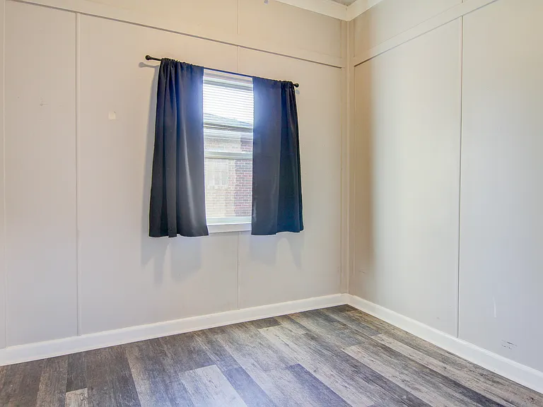 1420 Yates St #420 — Photo 11