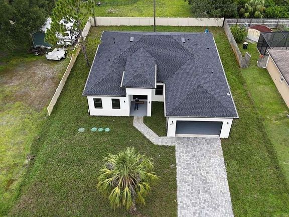 5th image of 2651 PEAKE STREET