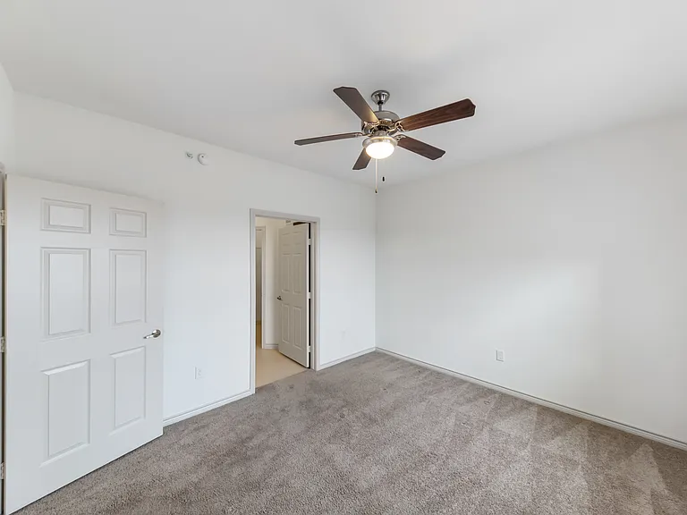 Compass Pointe — Photo 10