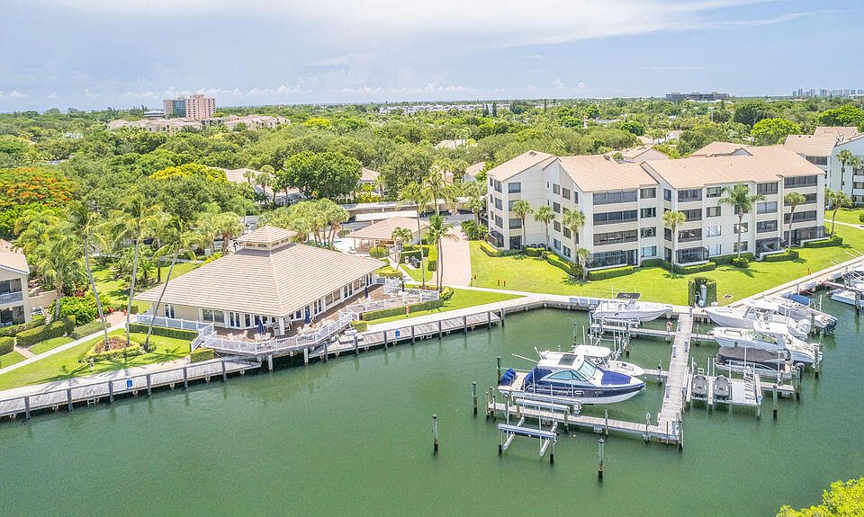 318 Oak Harbour Dr, Juno Beach, FL 33408 MLS RX10821940 Zillow