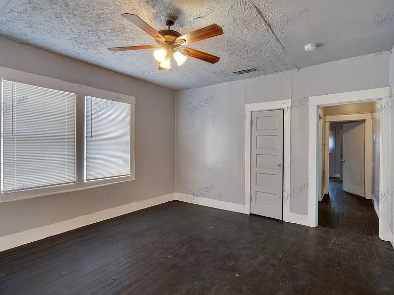 1209 Gladiolus St — Photo 5