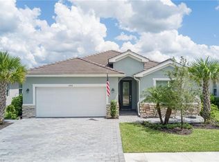 2438 Orchard St, Naples, FL 34120