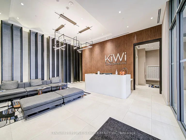 212 King William St #703 — Photo 4