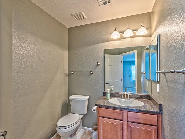 3716 Autumn King Ave — Photo 10