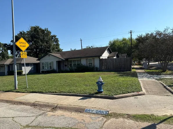 1102 Bay Oaks Rd, Houston, TX 77008