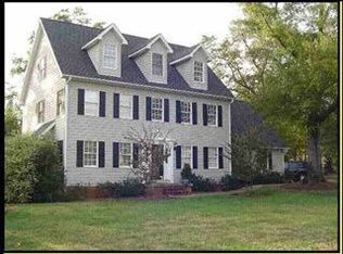 215 Coburn Dr, Spartanburg, SC 29302