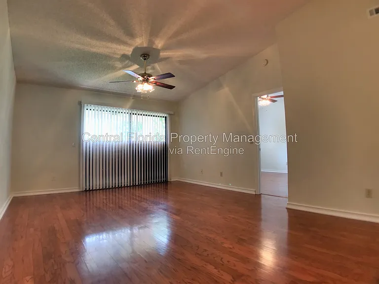 2404 Gallery View Dr — Photo 10