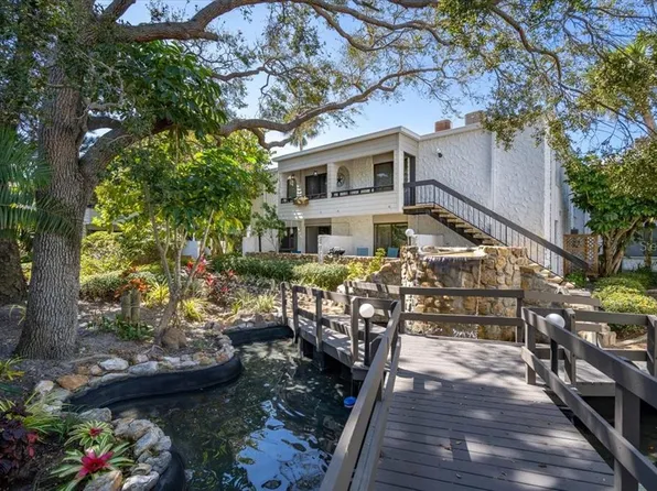 1555 Tarpon Center Dr APT 238, Venice, FL 34285