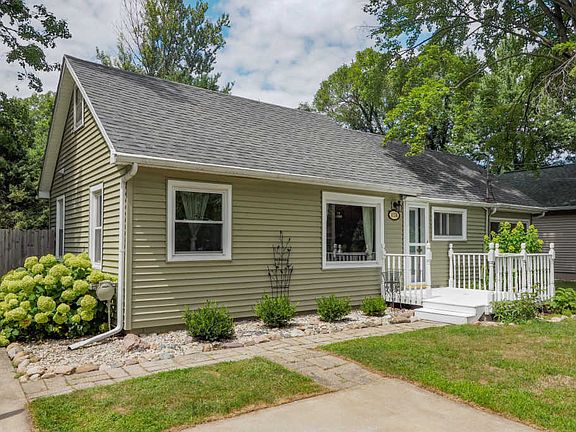 2nd image of 10314 Woodlawn Dr